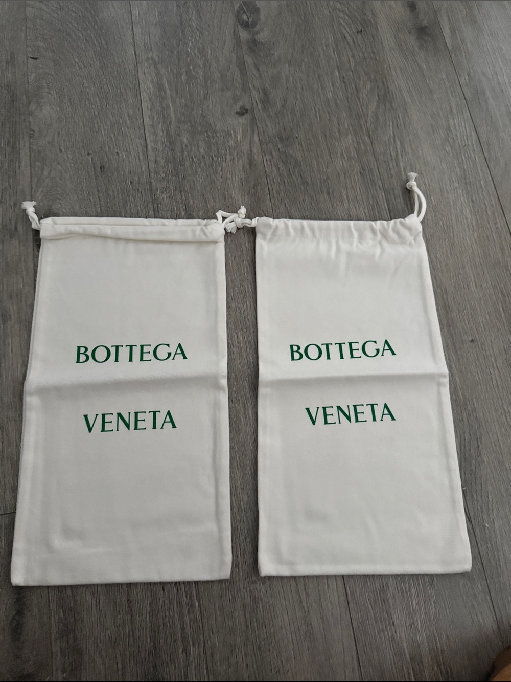 Bottega Veneta White Drawstring Dust Bags with Green Logo (Pair) Authentic New